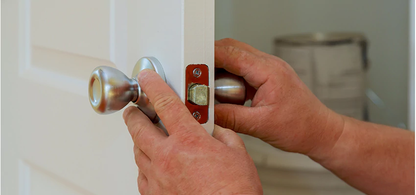 AAA Locksmiths For lock Replacement in Artesia, California